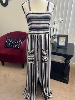 Source Unknown Black and White Striped Smocked Maxi Dress